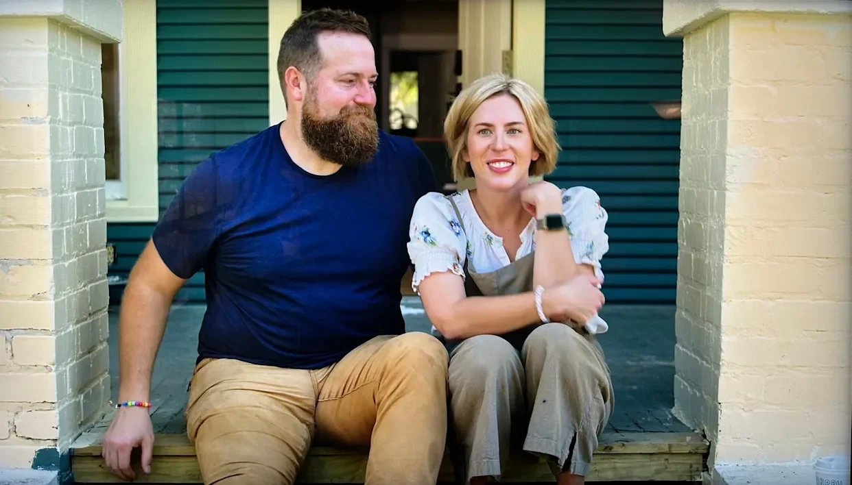Home Town: Inn This Together